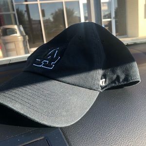 🖤 BLACK LA DODGER HAT